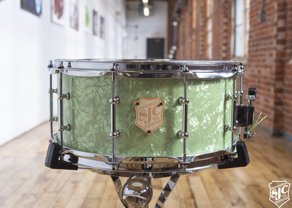6.5x14 M5 Maple Snare - Lime Diamond with Chrome Hardware