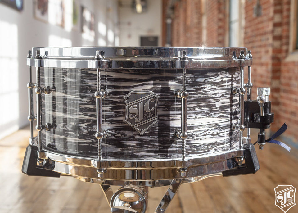 6.5x14 Steambent Maple Shell - Black Oyster with Chrome Hardware